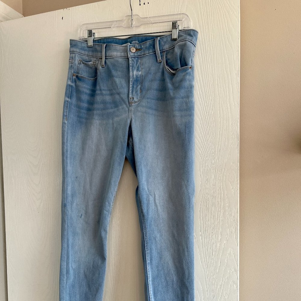 Old Navy Rockstar Super Skinny High Rise Jeans 24/7 Sculpt